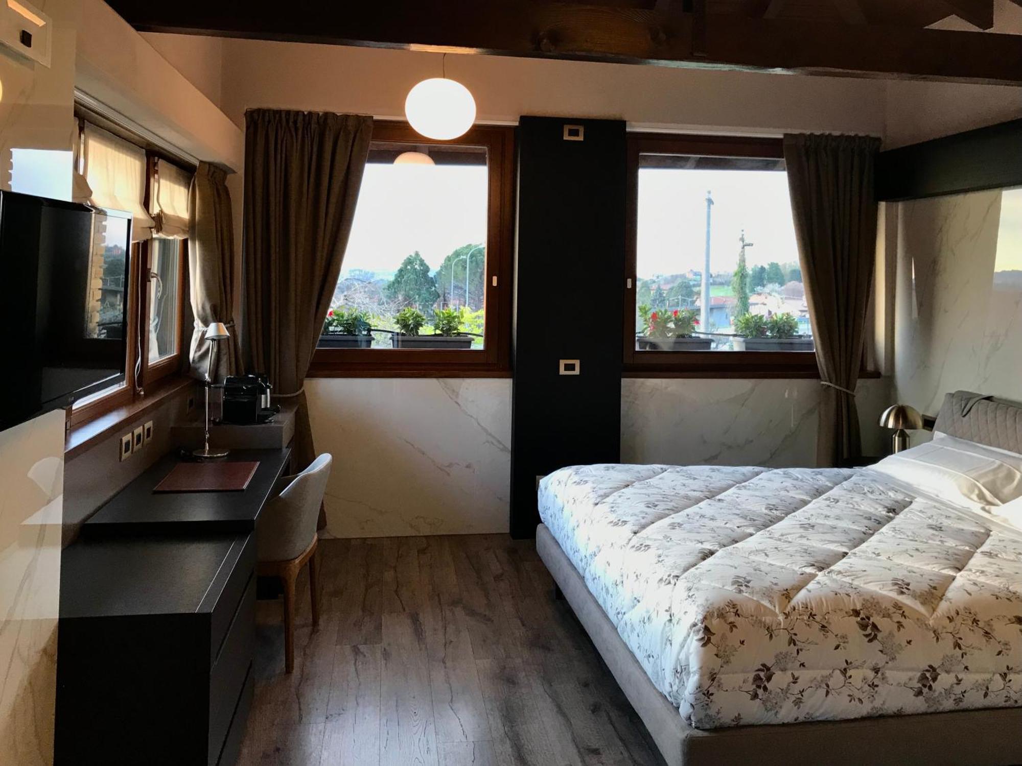 Heidi Bed And Breakfast Albavilla Bagian luar foto