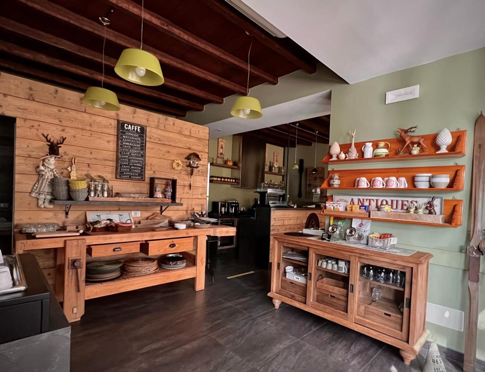 Heidi Bed And Breakfast Albavilla Bagian luar foto