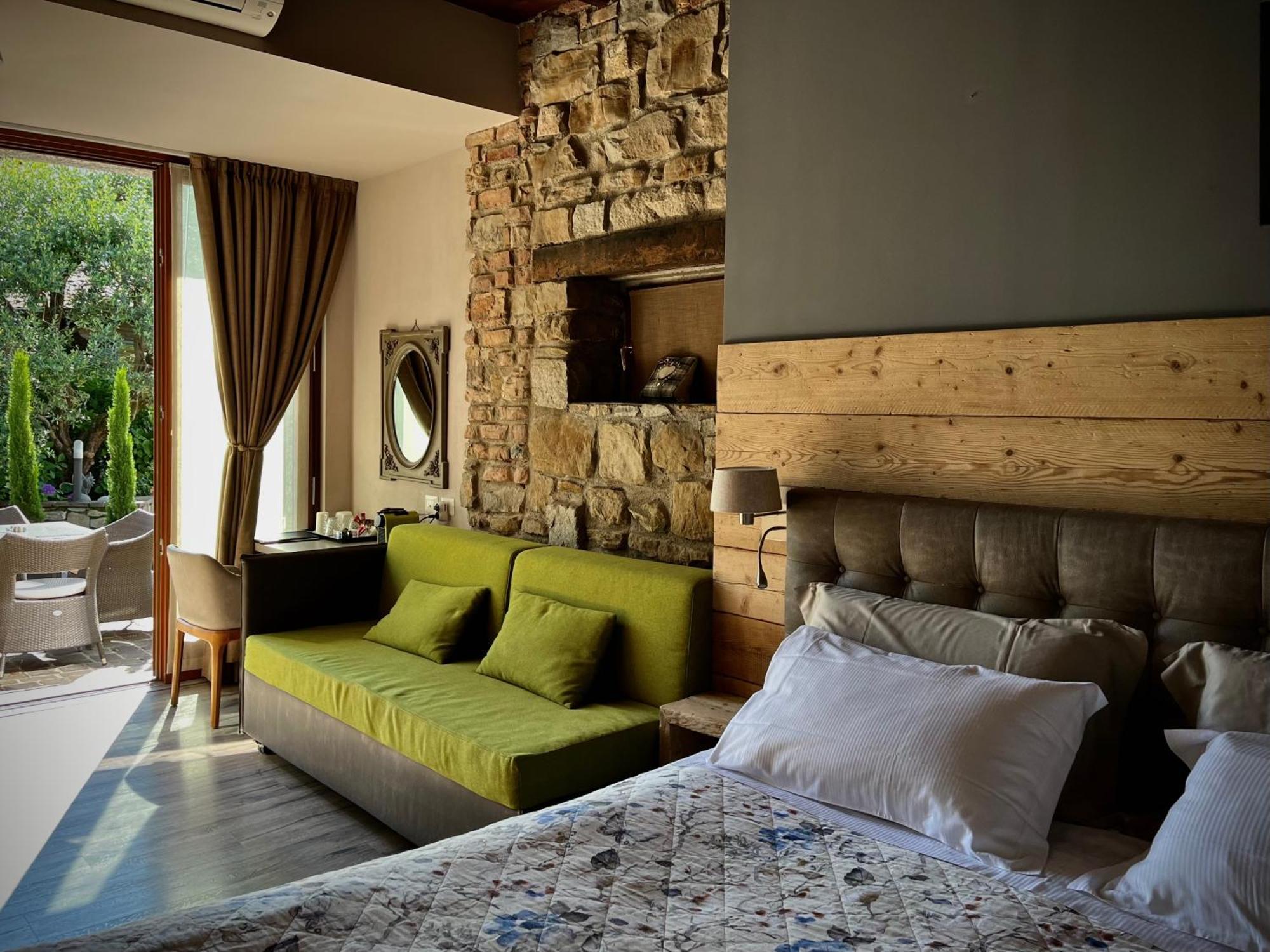 Heidi Bed And Breakfast Albavilla Bagian luar foto